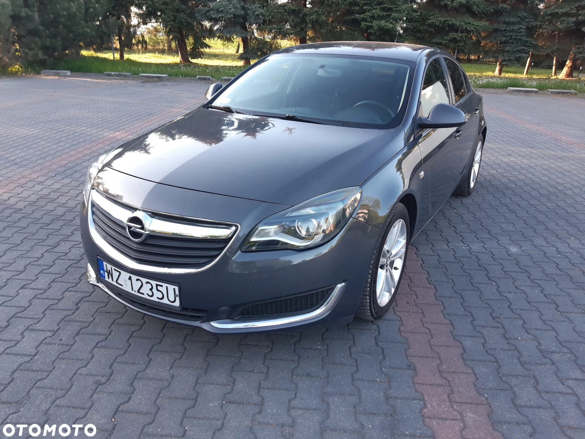 Opel Insignia 1.8 - 2