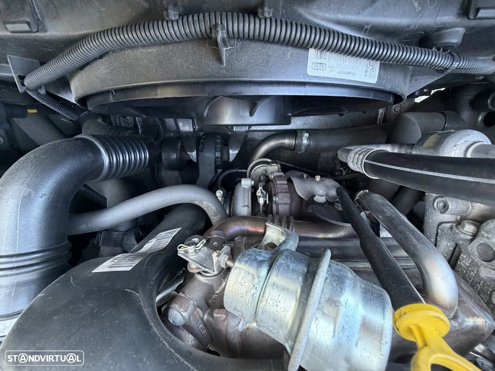 Opel Astra Sports Tourer - 30