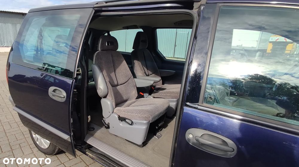 Chrysler Voyager - 32