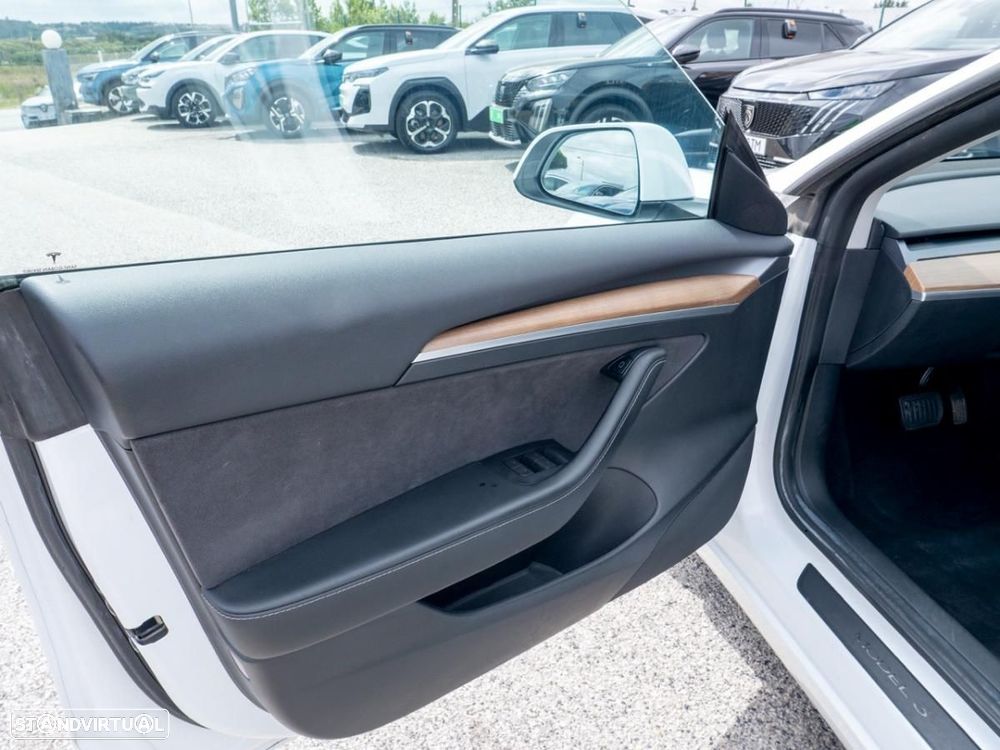 Tesla Model 3 - 22