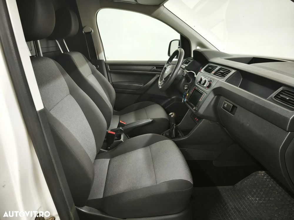 Volkswagen Caddy - 10