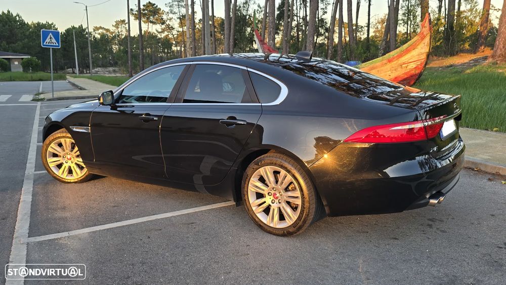 Jaguar XF 2.0 D Prestige Aut. - 14