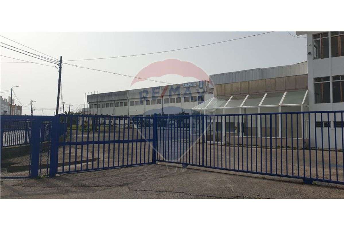 Armazém T0 para venda - Grande imagem: 4/14