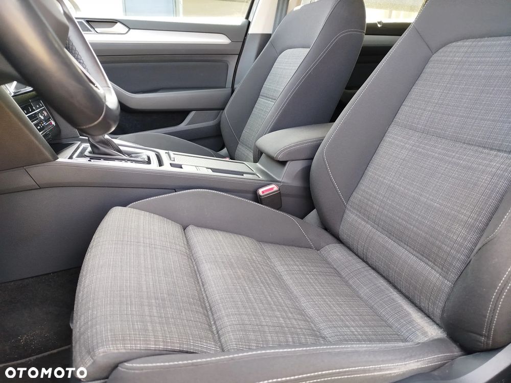Volkswagen Passat Variant 1.5 TSI EVO Business DSG - 9