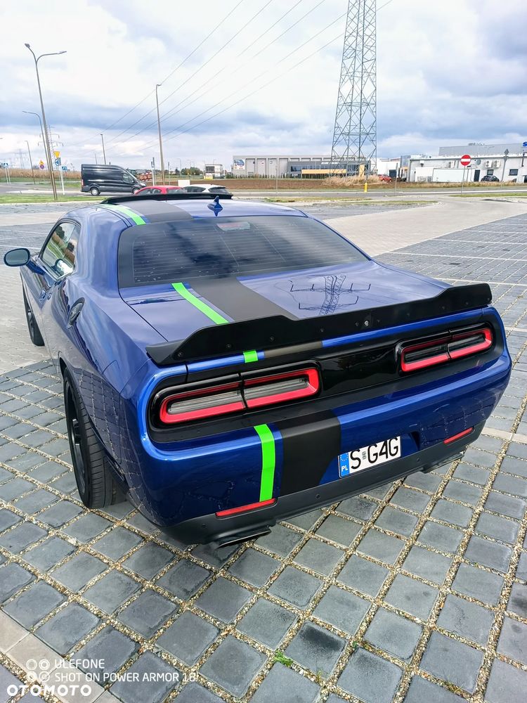Dodge Challenger - 5