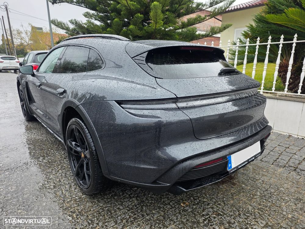 Porsche Taycan Cross Turismo 4S - 4