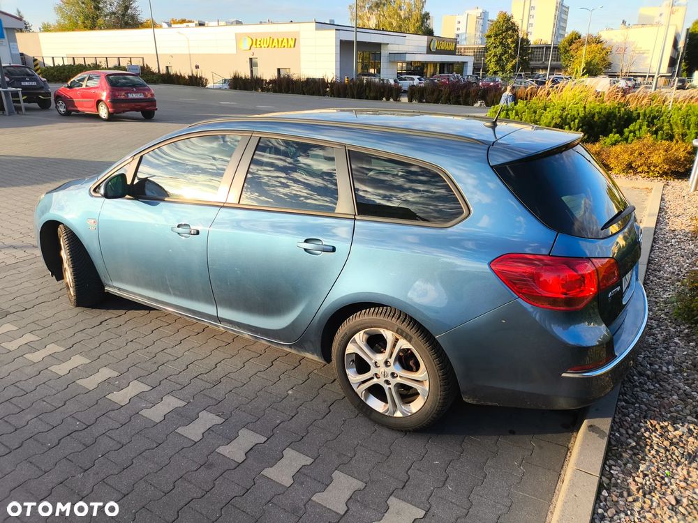 Opel Astra 1.4 T Sport - 4