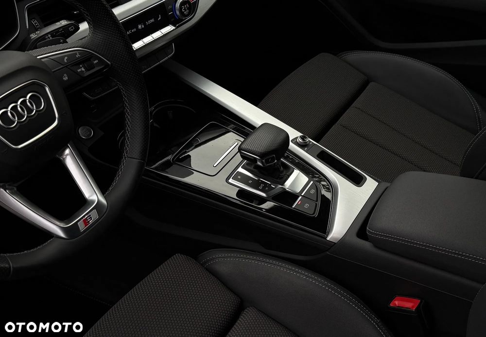 Audi A4 Avant 40 TDI quattro S tronic S line - 20