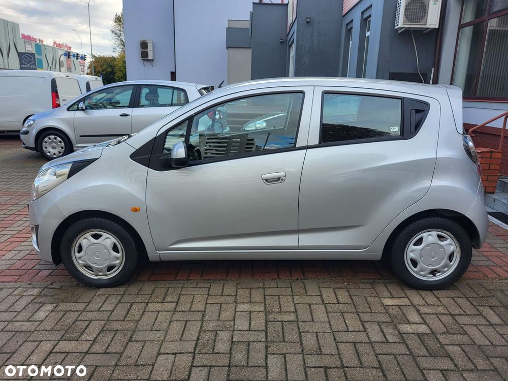 Chevrolet Spark 1.0 Base+ - 10