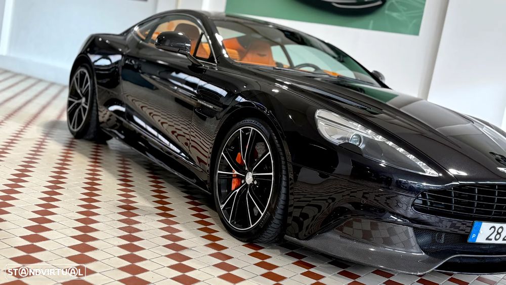 Aston Martin Vanquish Touchtronic 2 - 9
