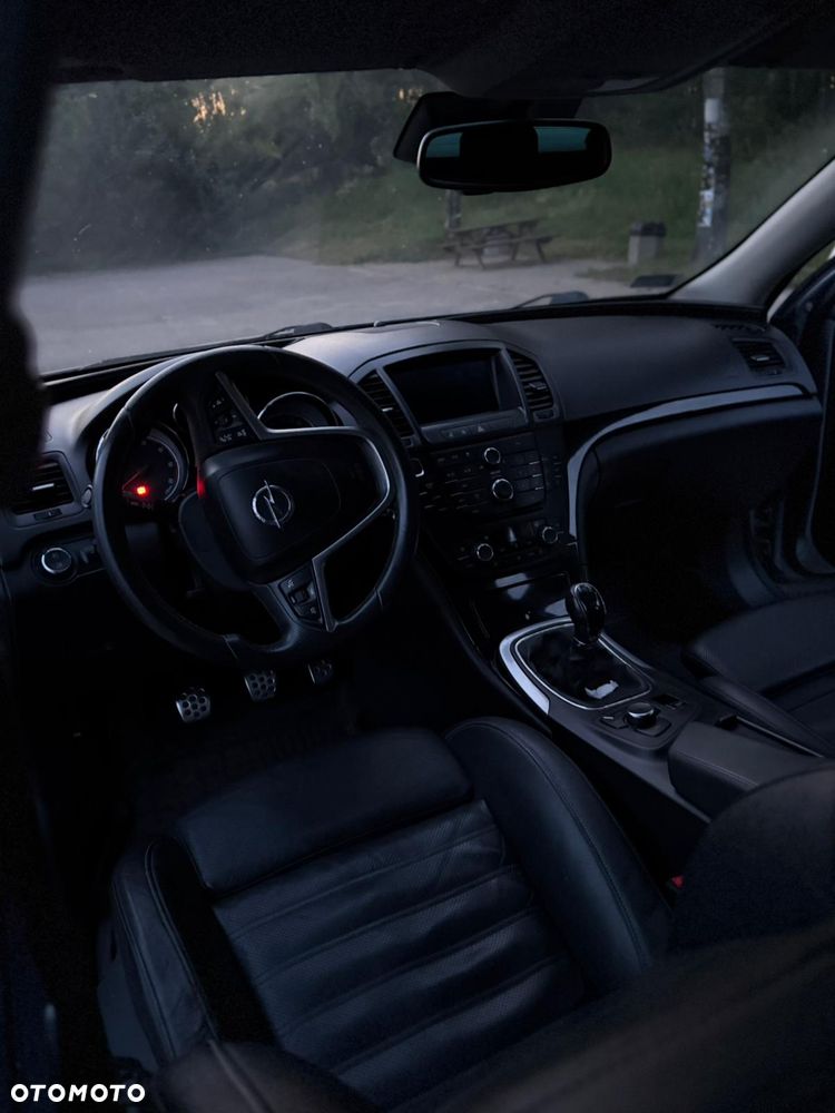 Opel Insignia - 12