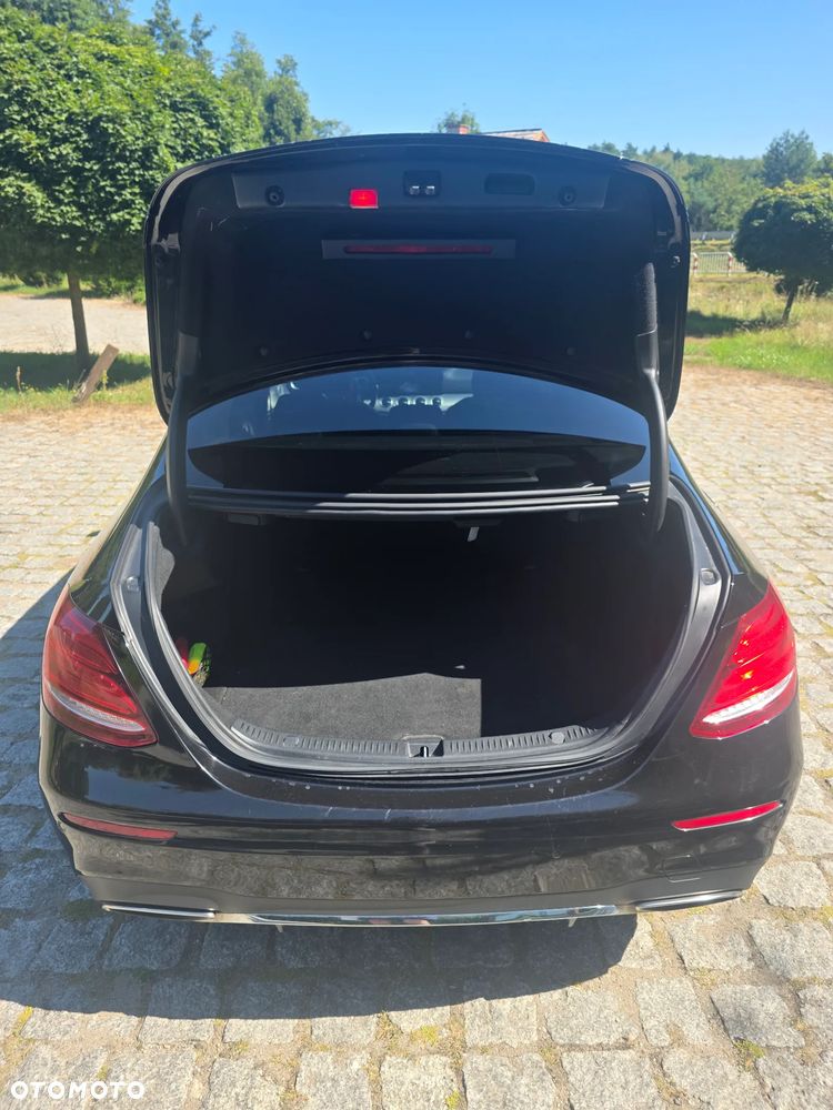 Mercedes-Benz Klasa E 200 4-Matic 9G-TRONIC - 7