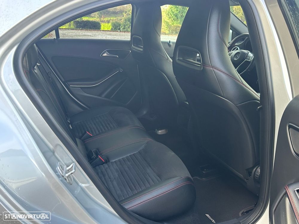 Mercedes-Benz A 180 d AMG Line - 18