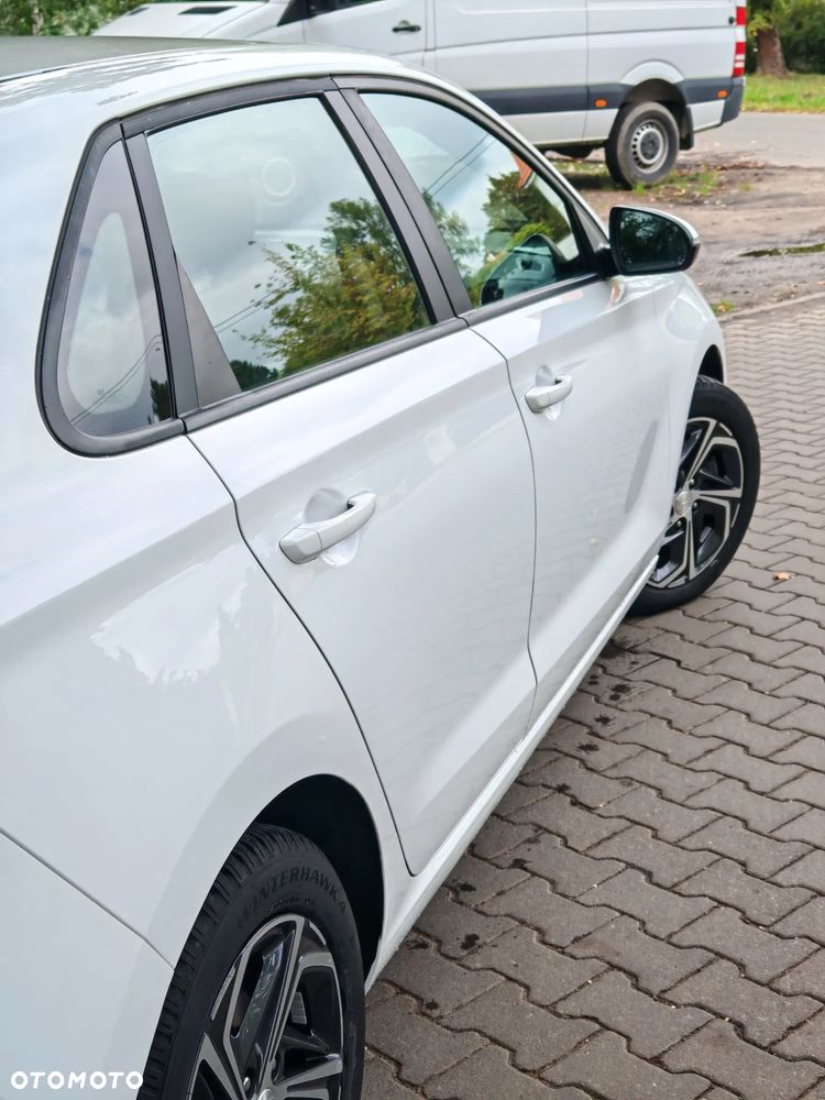 Hyundai i30 1.0 T-GDI Classic + DCT - 11