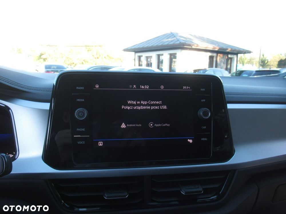 Volkswagen T-Roc 1.5 TSI Life DSG - 28