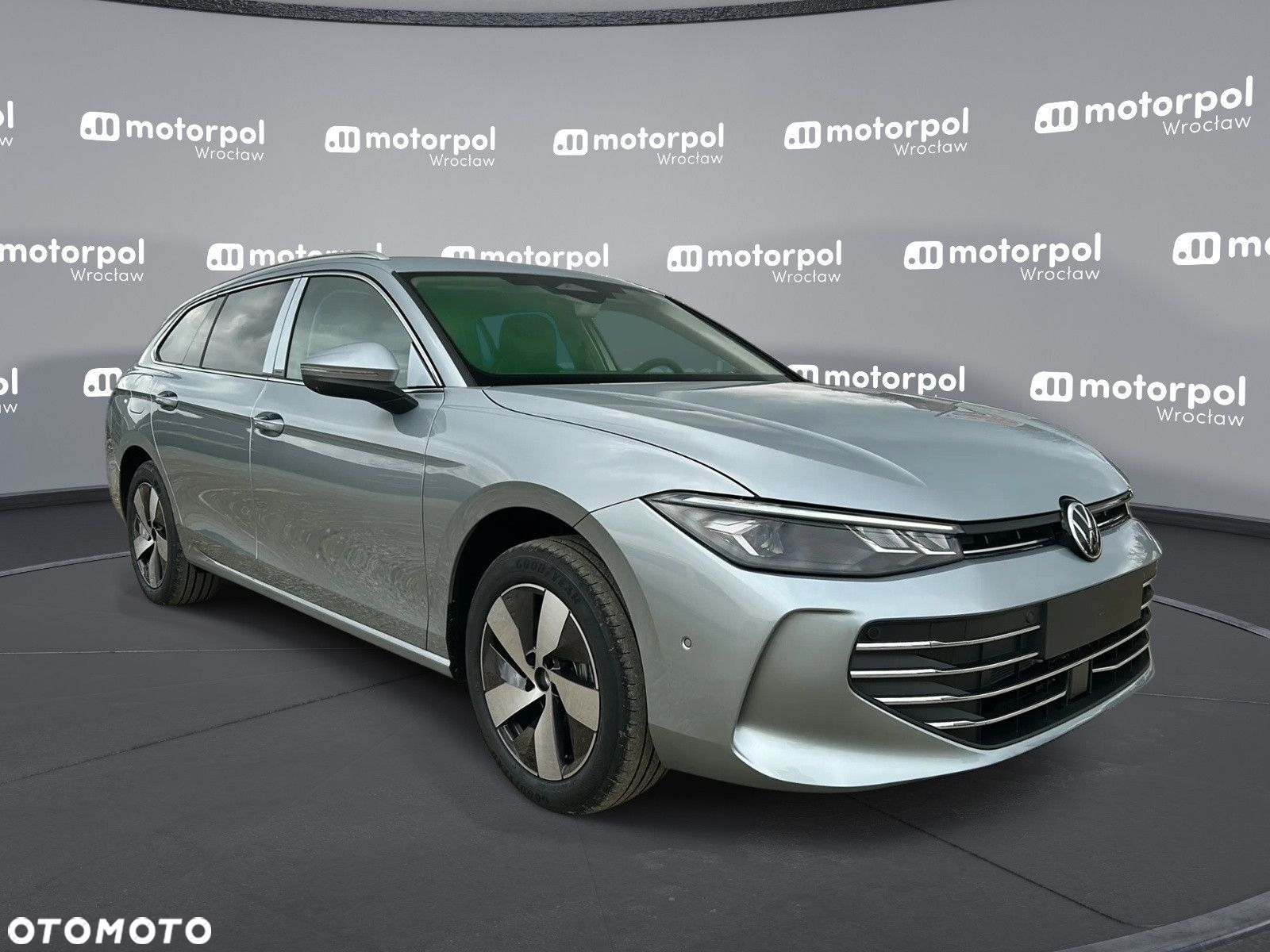 Volkswagen Passat - 12