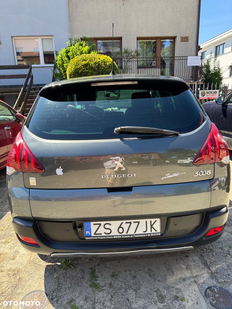 Peugeot 3008 Hybrid4 - 14