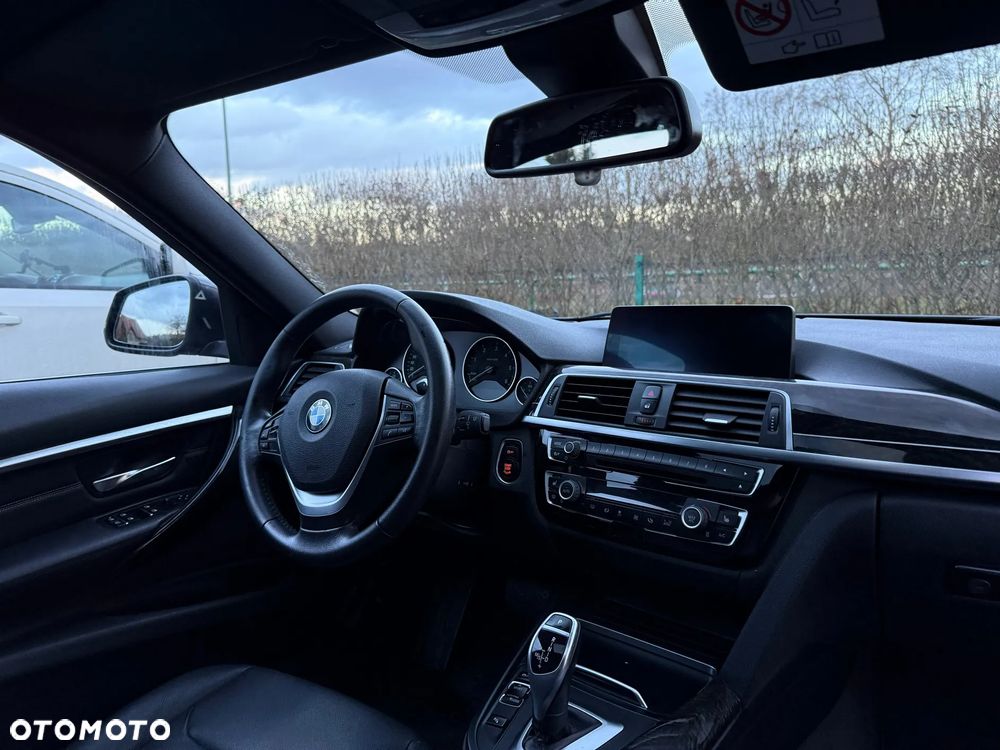 BMW Seria 3 320d Edition Luxury Line Purity - 15