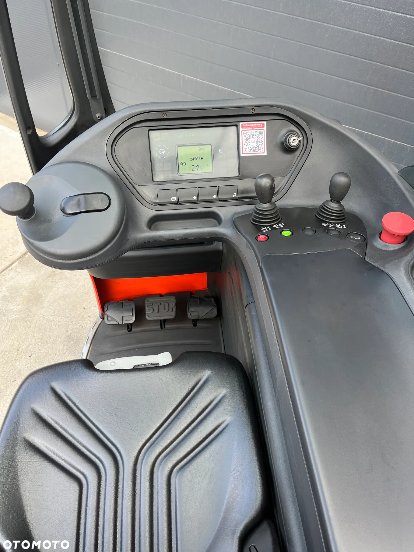 Linde Elektryczny wózek wysokiego składowania R16B / 1120 TRIPLEX przesuw boczny - 12