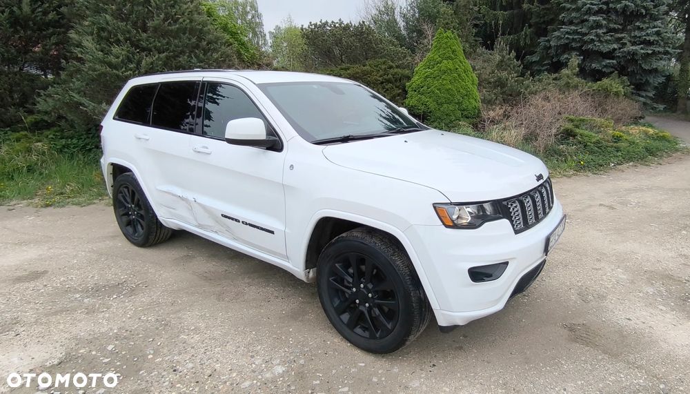 Jeep Grand Cherokee - 8