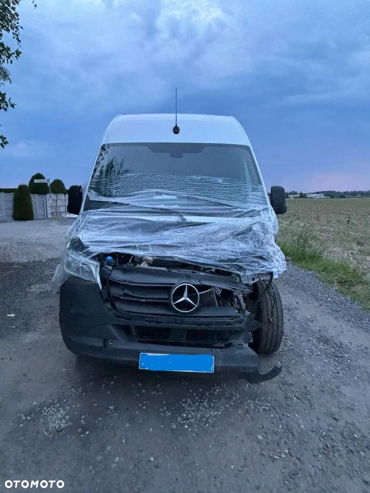Mercedes-Benz sprinter - 2