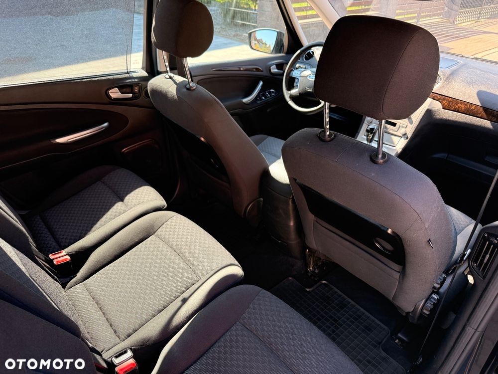Ford Galaxy 2.3 Ghia - 15