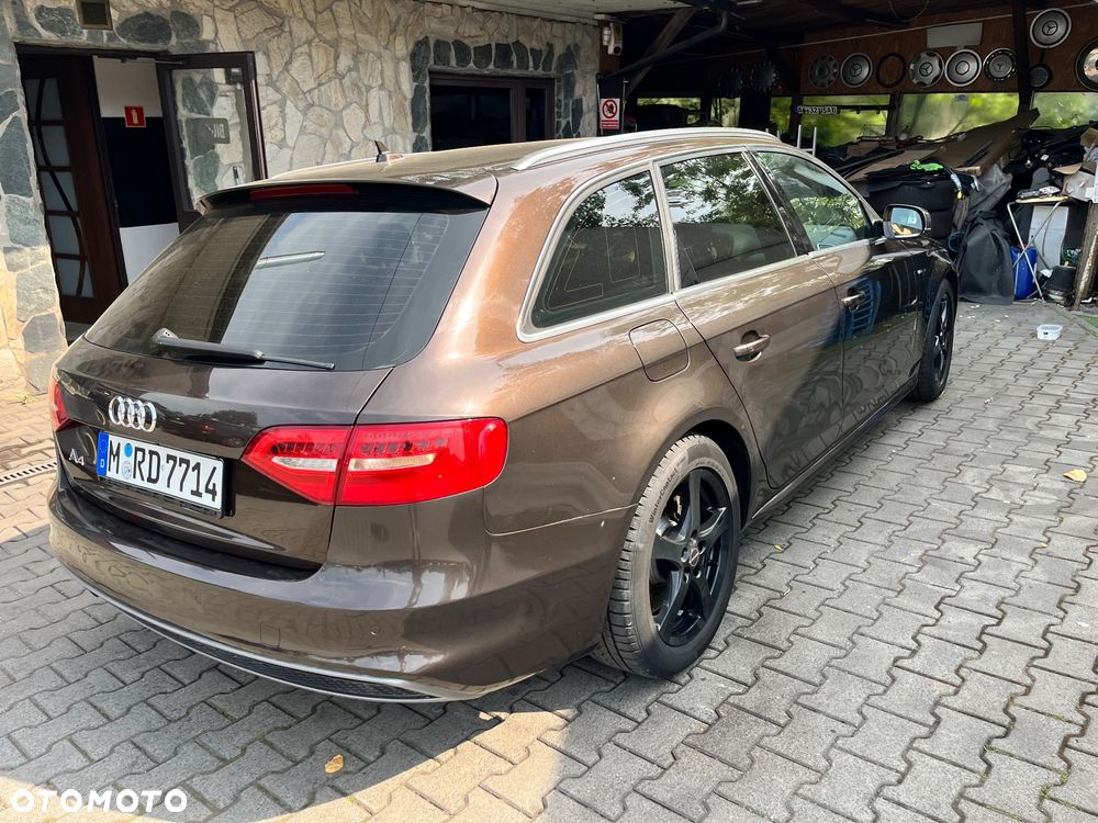 Audi A4 Avant 2.0 TDI DPF quattro S tronic S line Sportpaket - 3