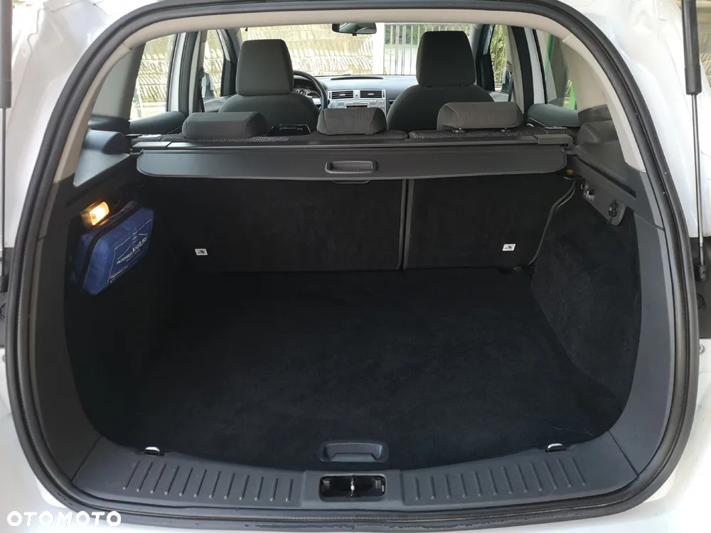 Ford Kuga 2.0 TDCi 2x4 Trend - 34