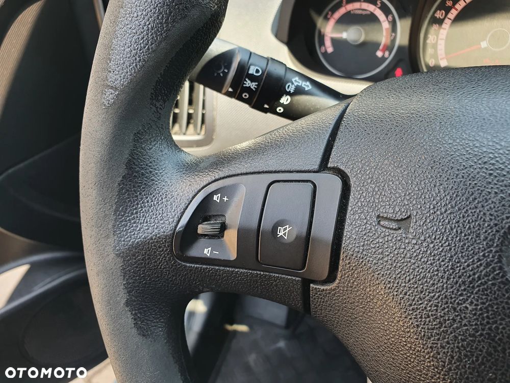 Kia Ceed 1.6 M - 22