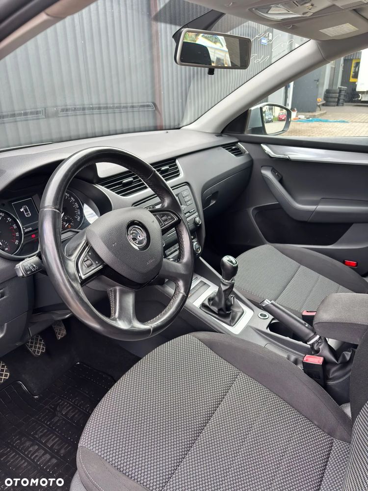 Skoda Octavia 1.6 TDI Ambiente - 20