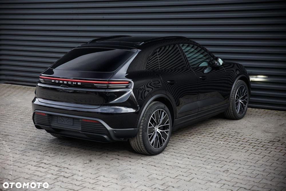 Porsche Macan - 13