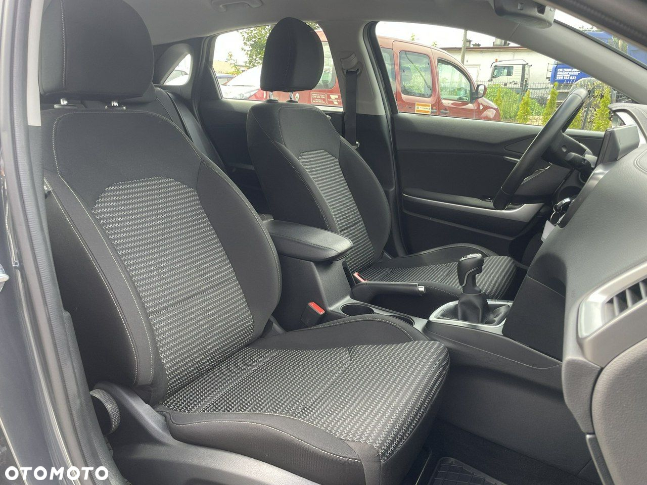 Kia Ceed - 15