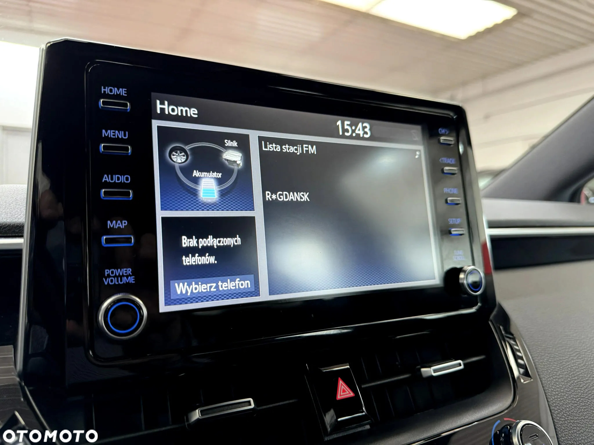 Toyota Corolla 1.8 Hybrid GR Sport - 27