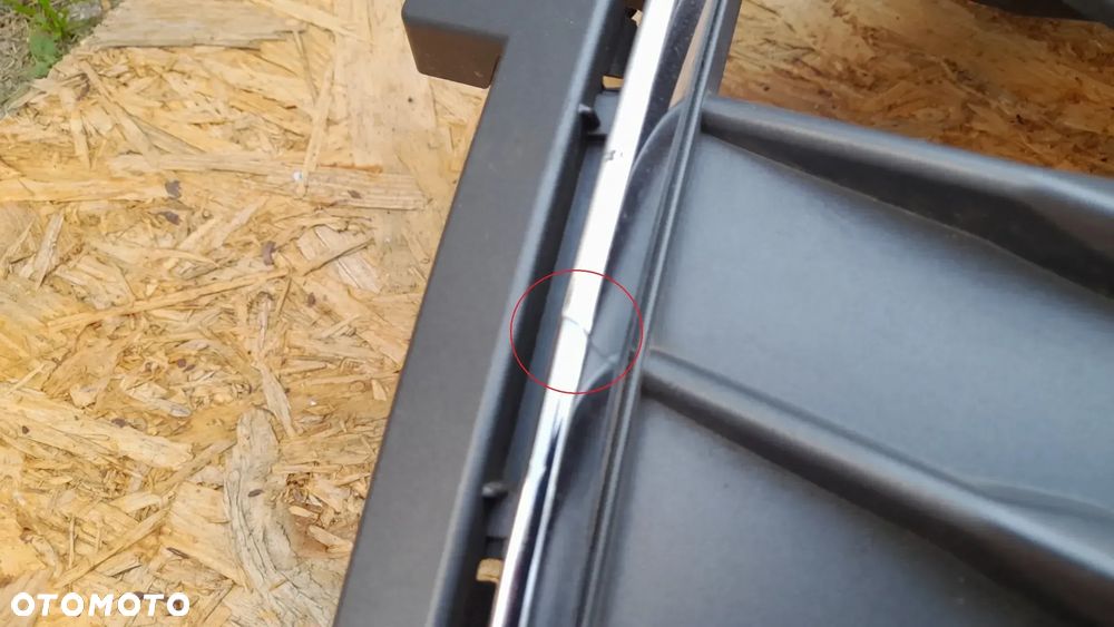 AUDI A1 8XA 13-18r GRILL ATRAPA CHŁODNICY 8XA853651B - 8