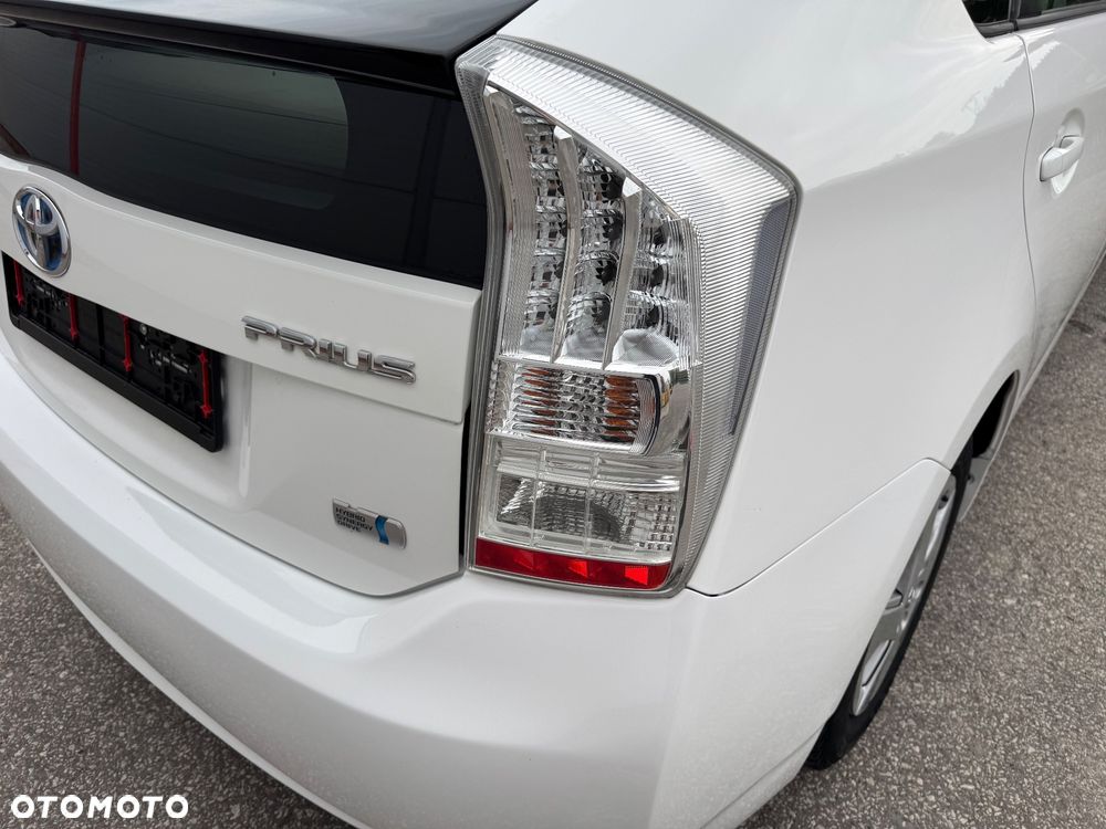 Toyota Prius - 12