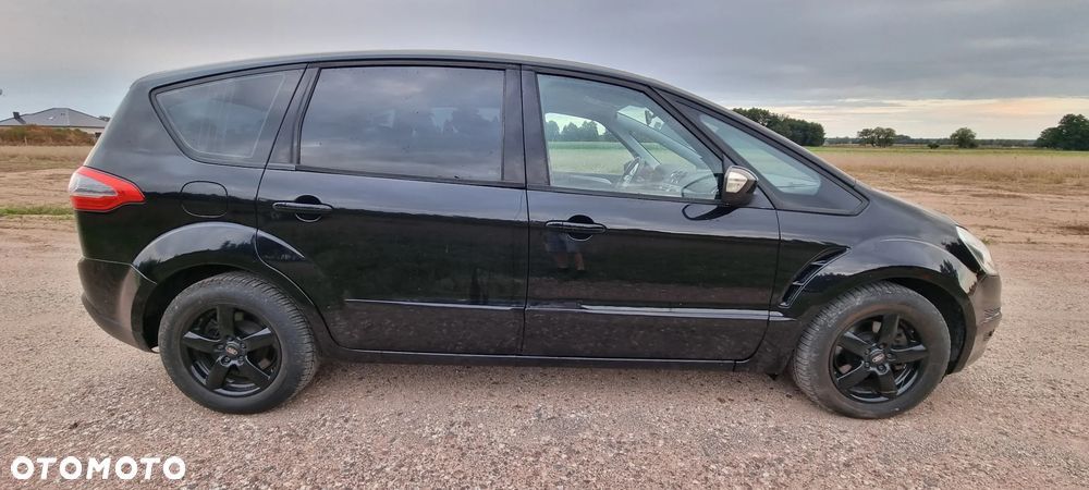 Ford S-Max 2.0 TDCi DPF Champions Edition - 31
