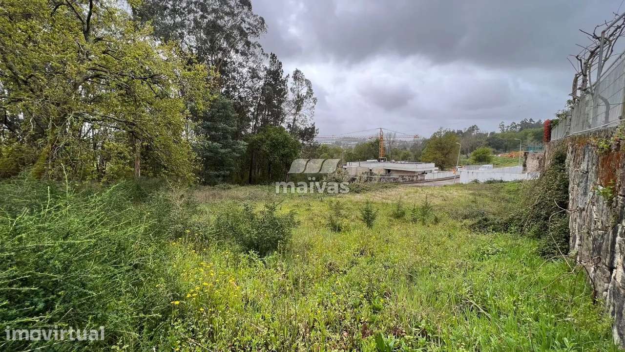 Terreno 1356 m2 - Lago, Amares - Grande imagem: 4/16