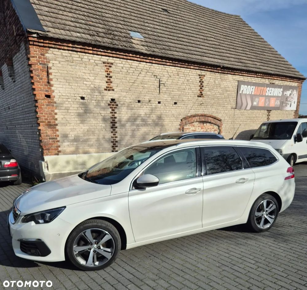 Peugeot 308 SW BlueHDi 150 Stop & Start Business-Line - 2