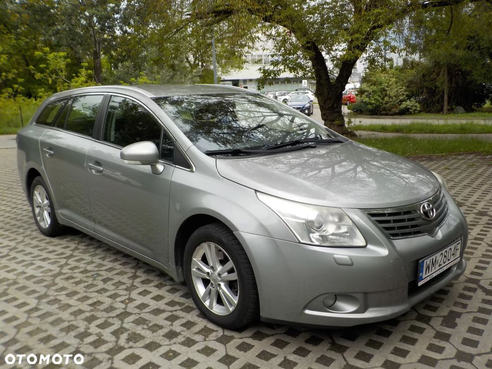 Toyota Avensis 2.0 D-4D Platinium - 1