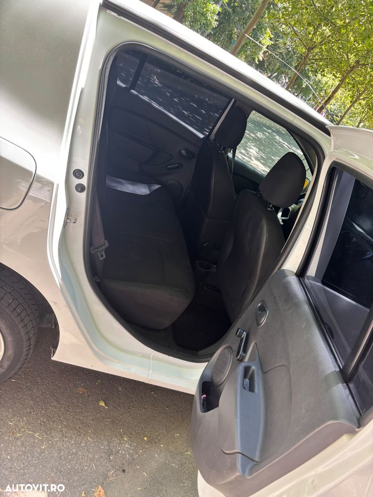 Dacia Sandero - 6