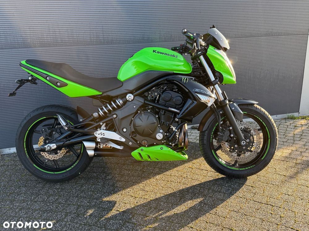 Kawasaki ER - 8