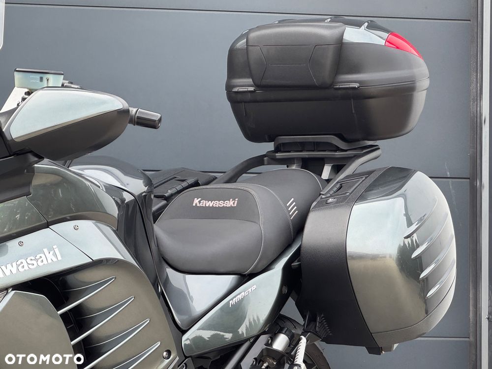 Kawasaki GTR - 32