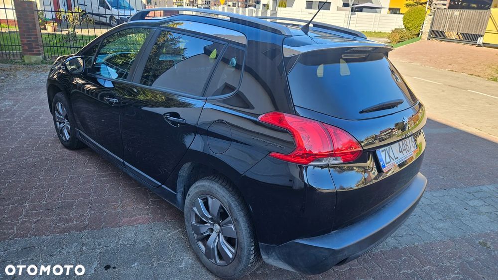 Peugeot 2008 1.2 Pure Tech Style - 4