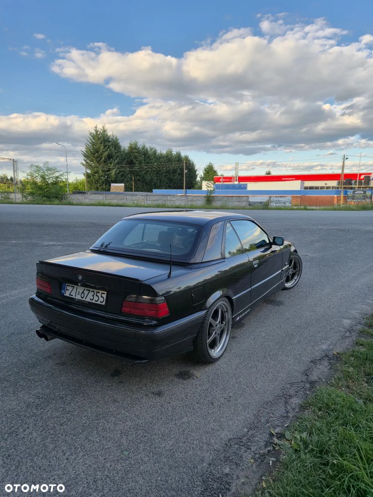 BMW Seria 3 - 17