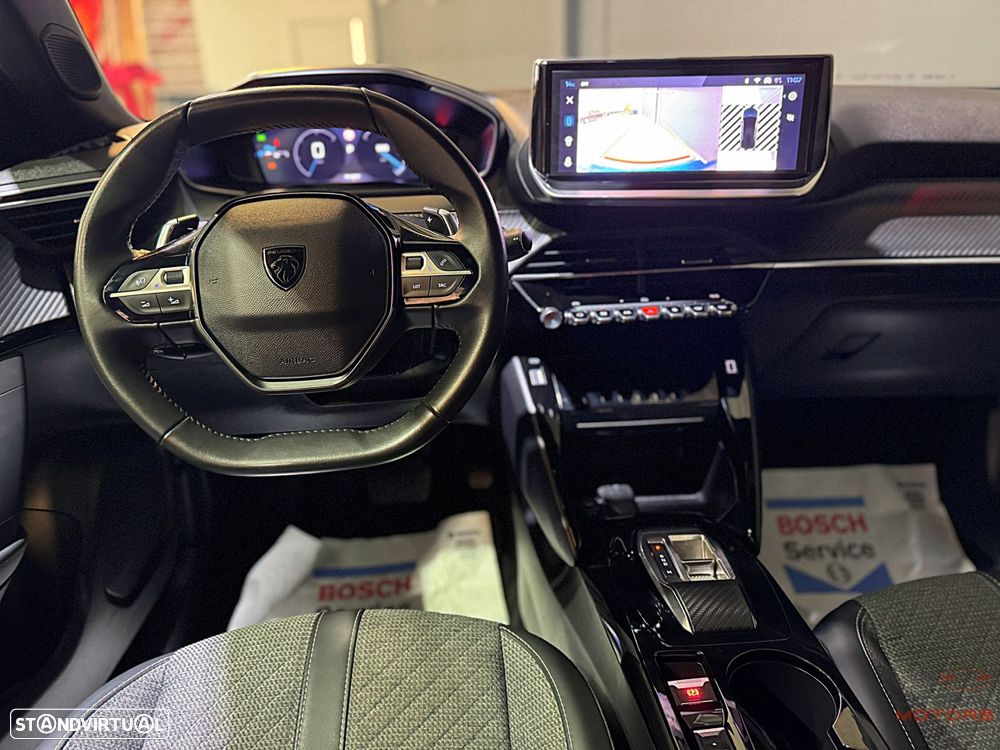 Peugeot 2008 1.2 PureTech Allure Pack EAT8 - 19