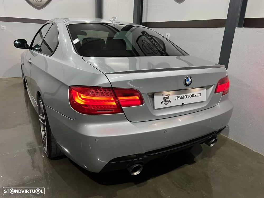 BMW 320 d Coupe Edição M - 10