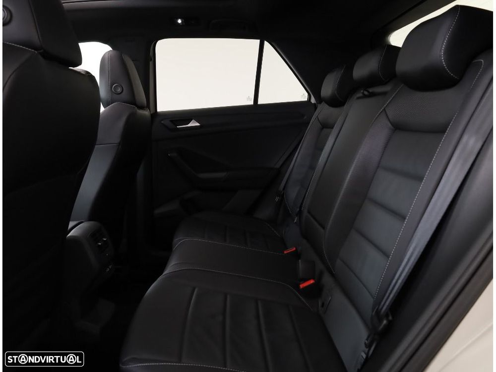 VW T-Roc 1.5 TSI R-Line DSG - 19