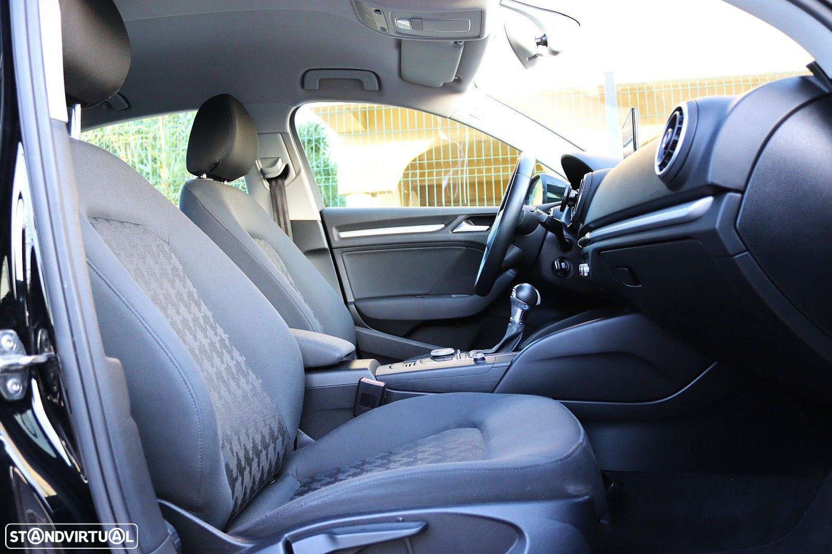 Audi A3 Limousine 1.6 TDI Advance S tronic - 22
