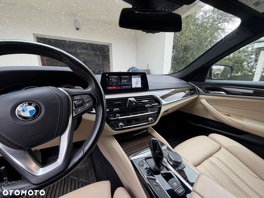 BMW Seria 5 540i Luxury Line sport - 5