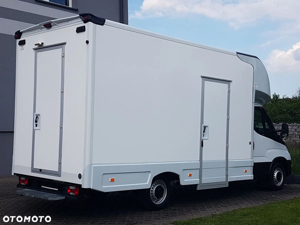 Iveco DAILY KONTENER NISKOPODŁOGOWY 4,44x2,23x2,42 SKLEP FOODTRUCK BAR KLIMA KONIOWÓZ KAMPER 35S14 KRAJOWY - 4